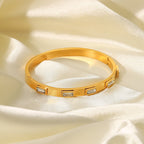 18k gold-filled bangle with geometric white gems

