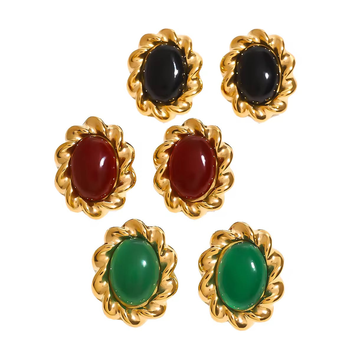 Sweat-proof gold jewelry perfect for the gym, intense workouts, and luxury lifestyles.
