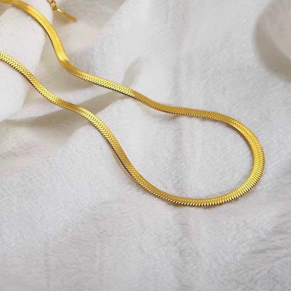 Tarnish-free ocean-proof Liquid Metal Herringbone safe for salt water and beach wear.