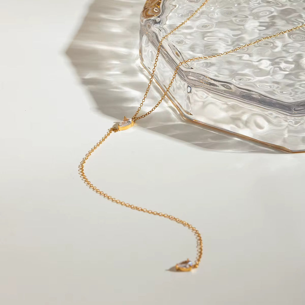 Waterproof gold lariat necklace with a 13cm teardrop drop for swimming and daily wear.