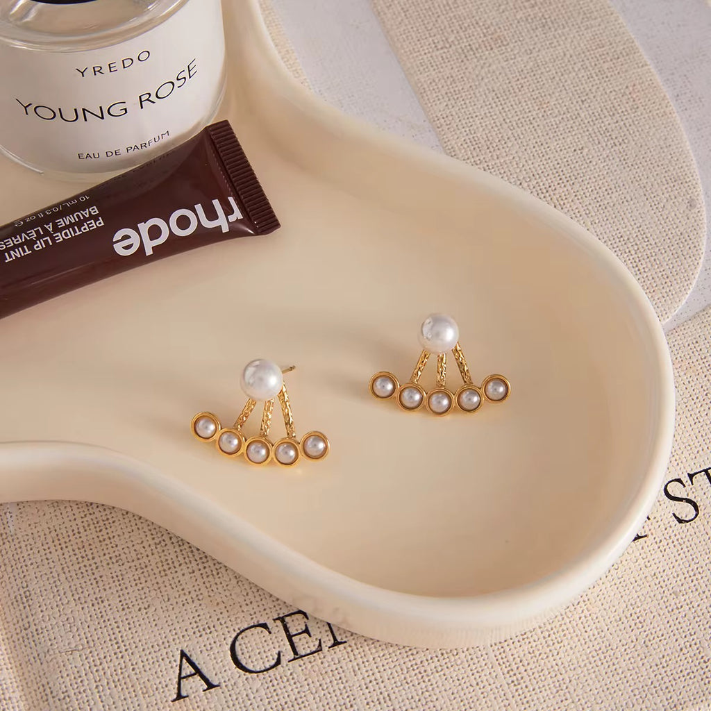 Sweat-proof gold jewelry perfect for the gym, intense workouts, and daily luxury.