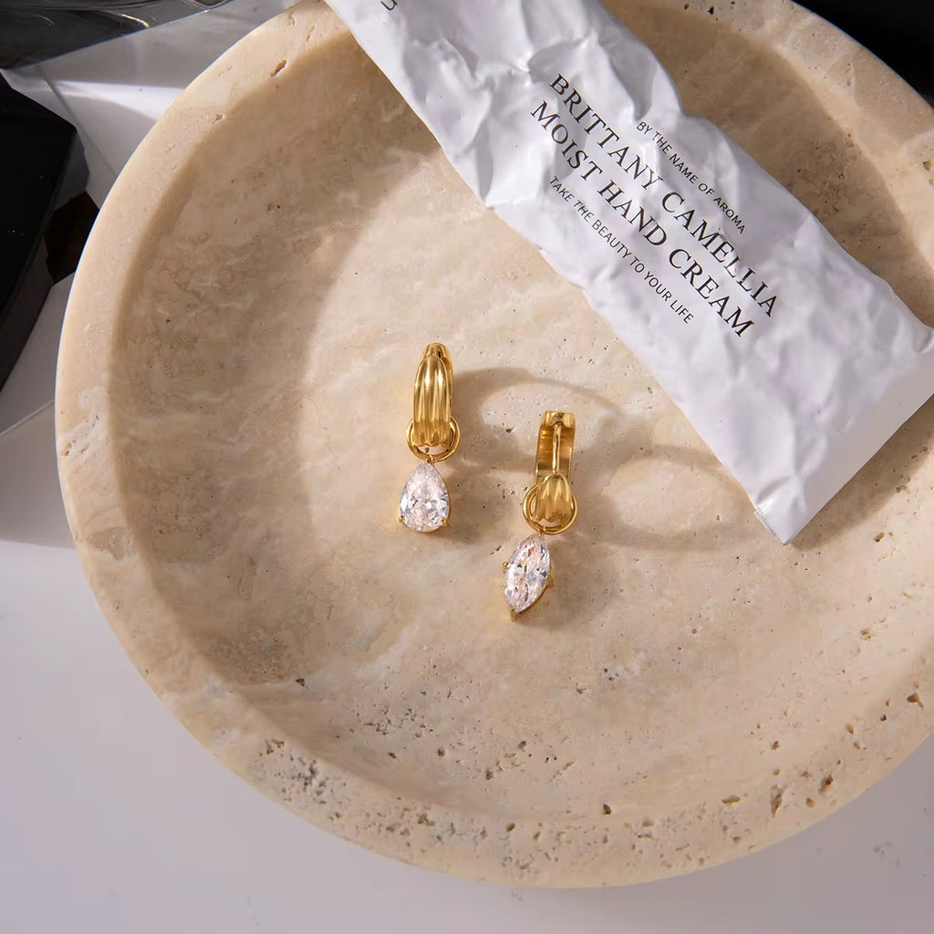 Sweat-proof gold jewelry perfect for active lifestyles, the gym, and luxury daily wear.