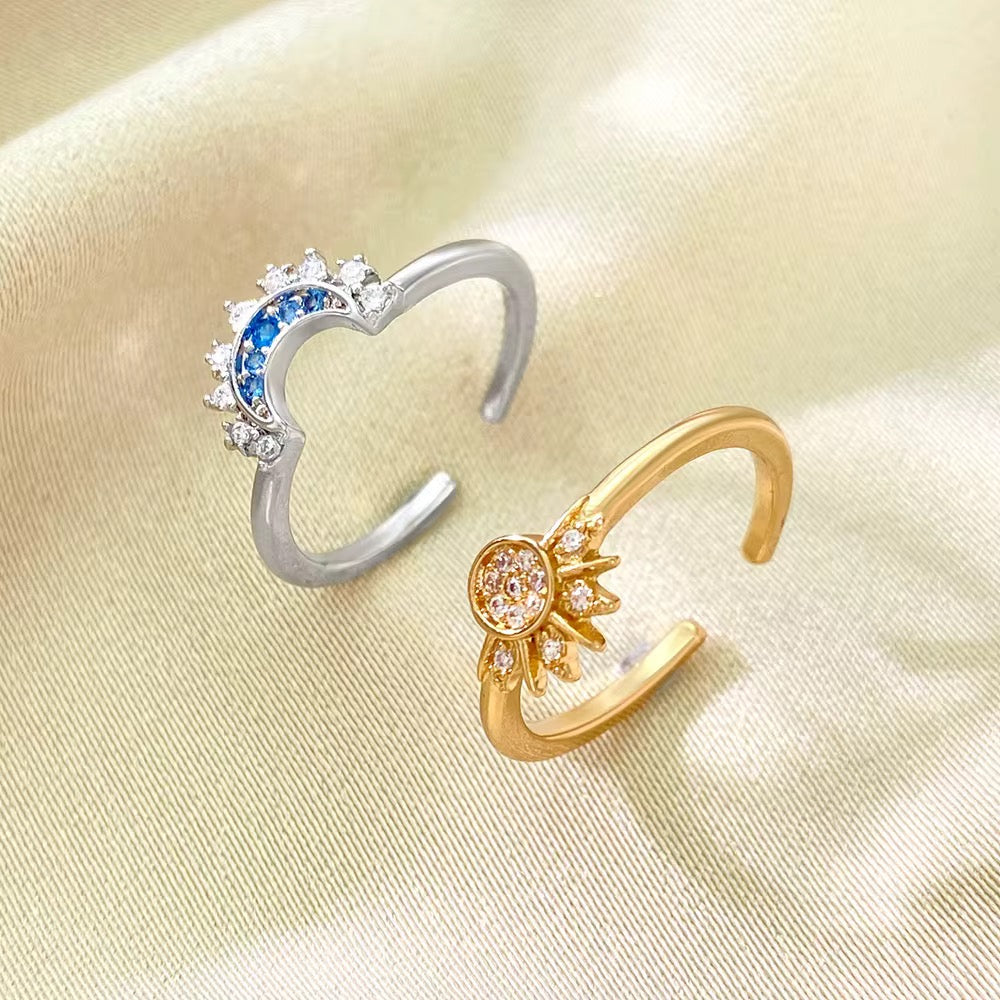 Waterproof 18k gold PVD plated sun ring with pavé clear crystals and elegant rays.