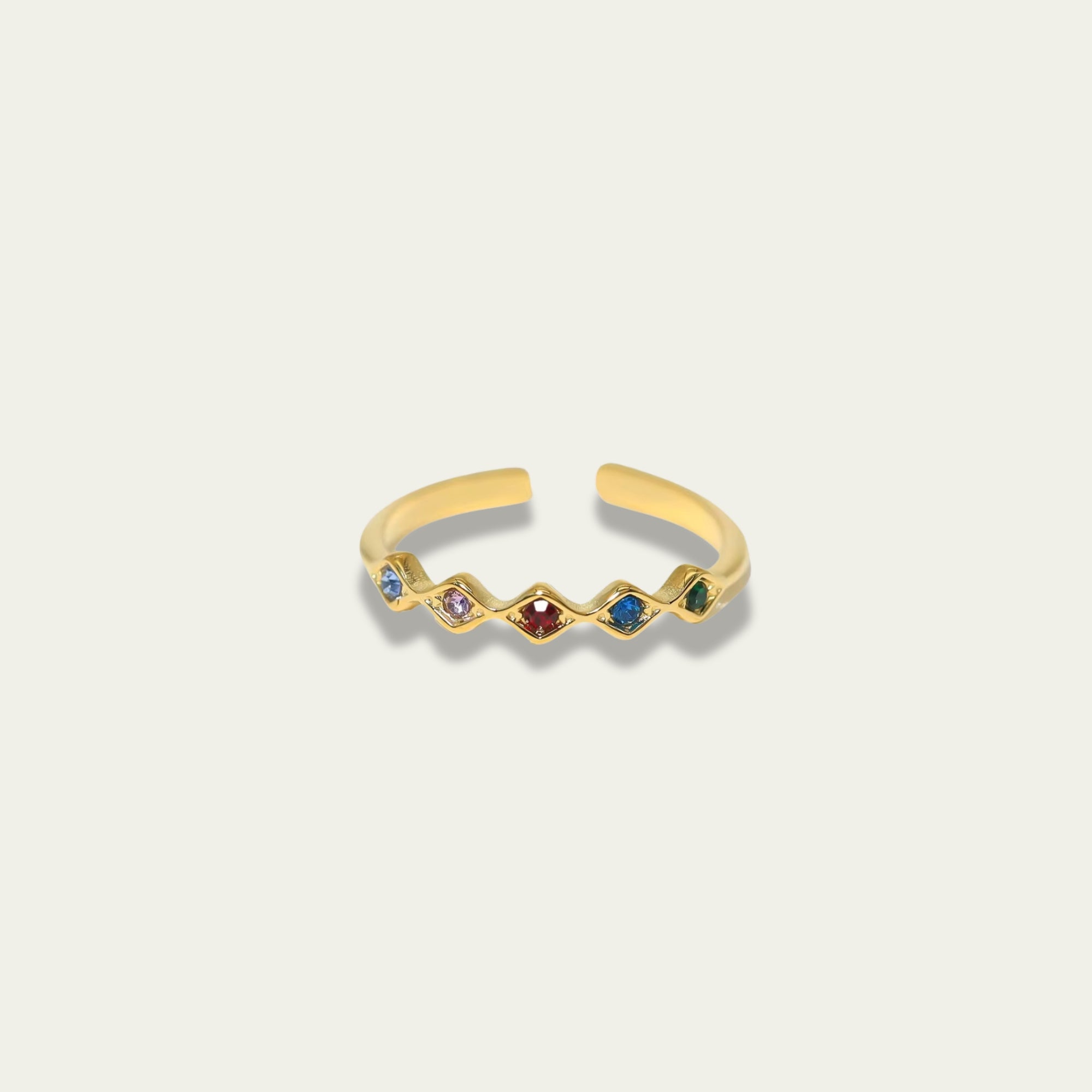 Hypoallergenic ocean-proof luxury jewelry piece with a light weight of one point one grams.