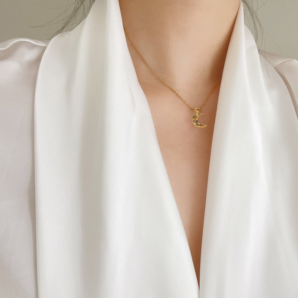 Crescent Moon Pendant Necklace with CZ Stars – 18K Gold Vermeil | Dubai Collection - Yadman Emarati