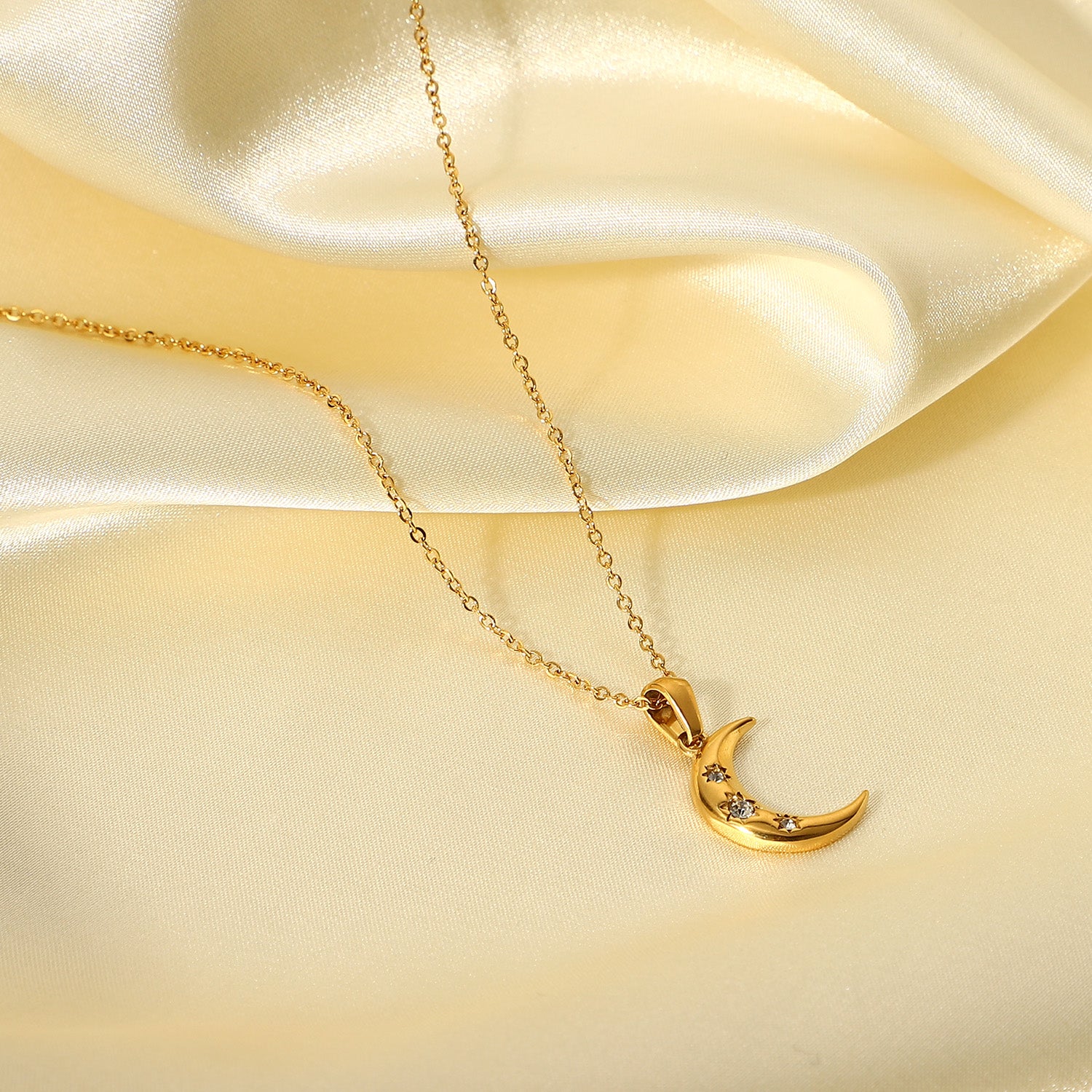 Crescent Moon Pendant Necklace with CZ Stars – 18K Gold Vermeil | Dubai Collection - Yadman Emarati