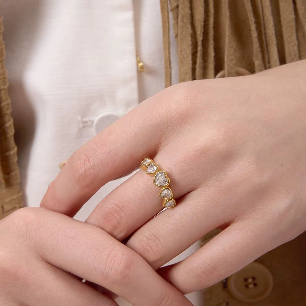 Five Hearts Zircon Ring – Dubai Collection