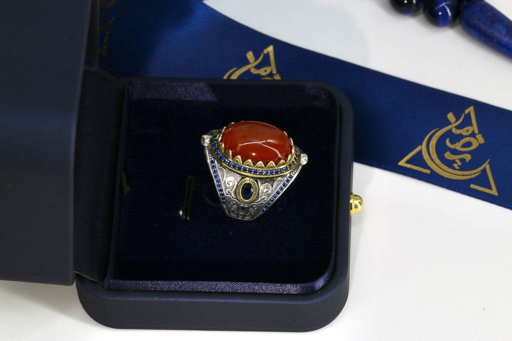 Brown agate men’s ring with engraved silver band in luxury gift packaging