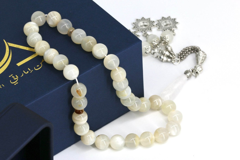 Luxury gift packaging for Yadman Emarati’s natural agate men’s ring