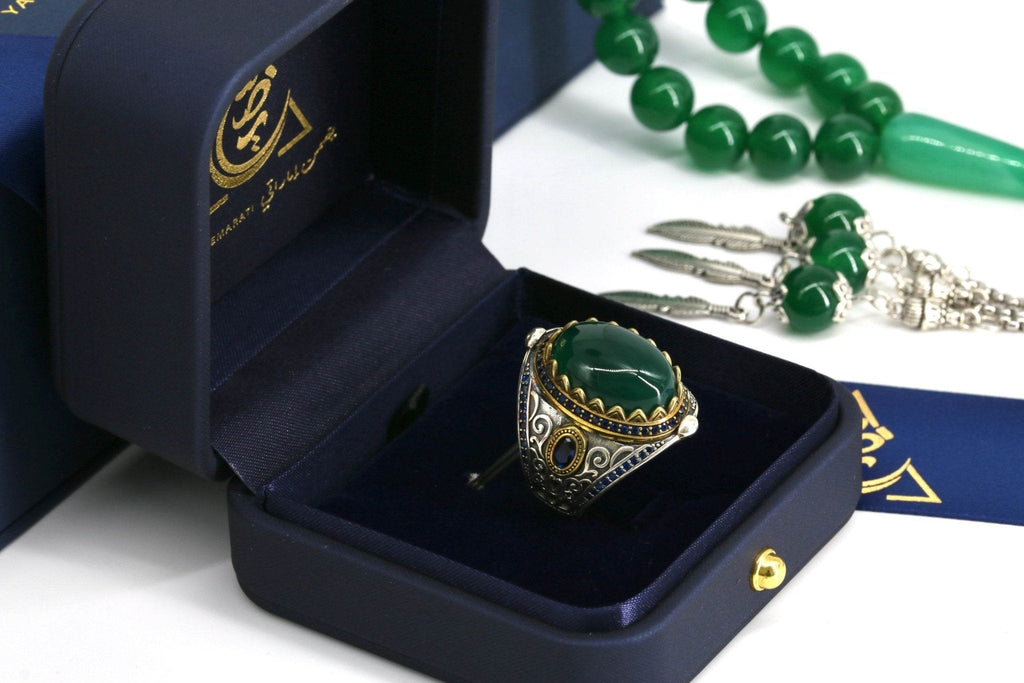 Handmade sterling silver men’s ring featuring oval green agate (عقیق سبز)