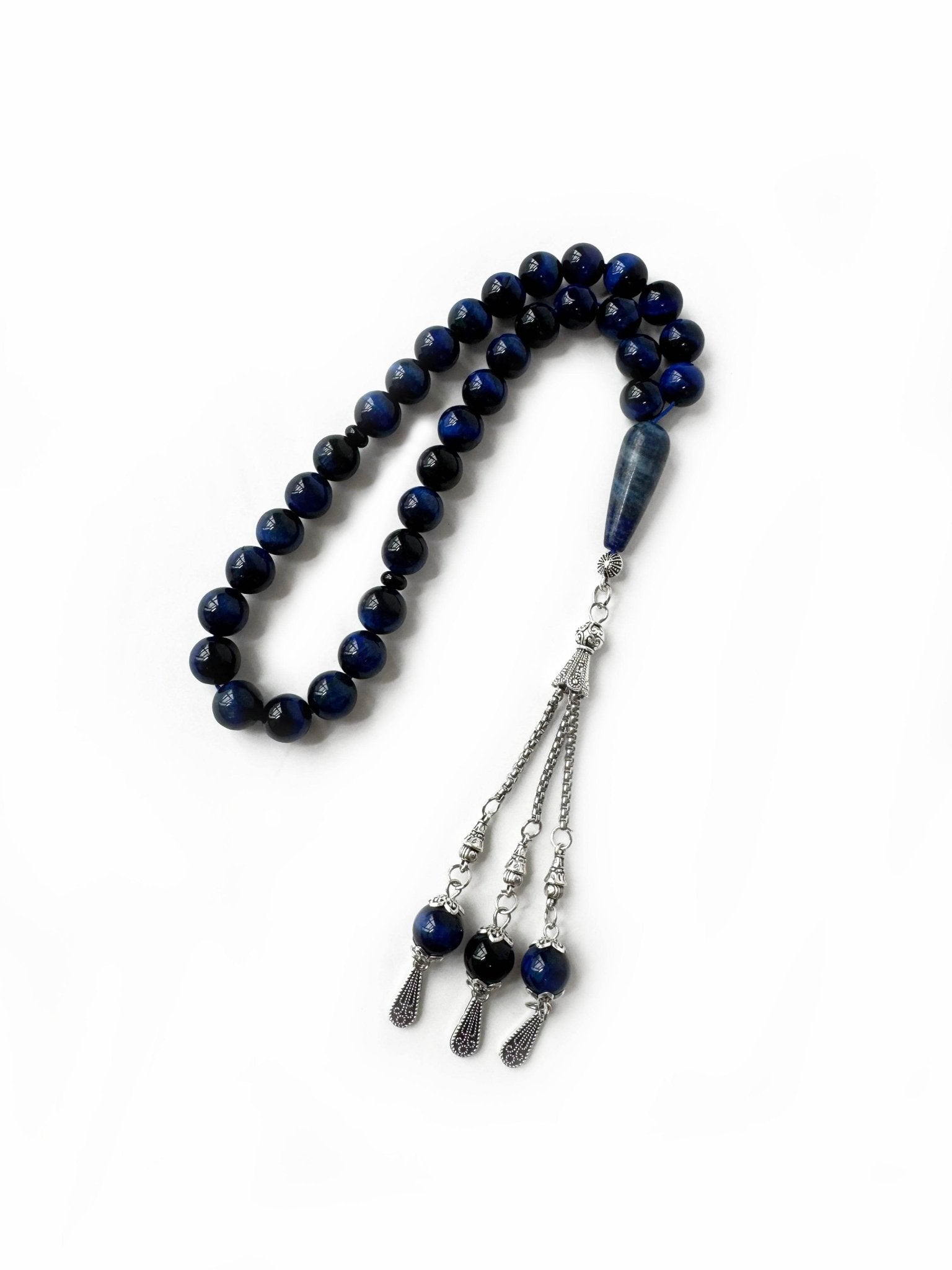 Luxury packaging for Yadman Emarati’s Islamic blue tiger eye misbaha