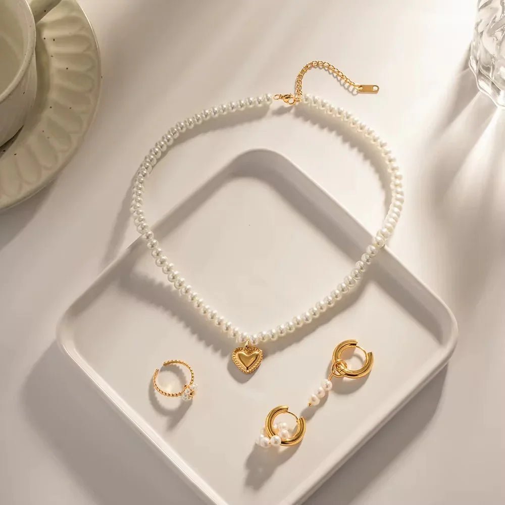The Pearl Strand Heart Pendant Necklace - 18k Gold PVD Plated Stainless Steel & Waterproof - Yadman UK
