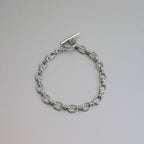 Minimalist silver bracelet with polished links